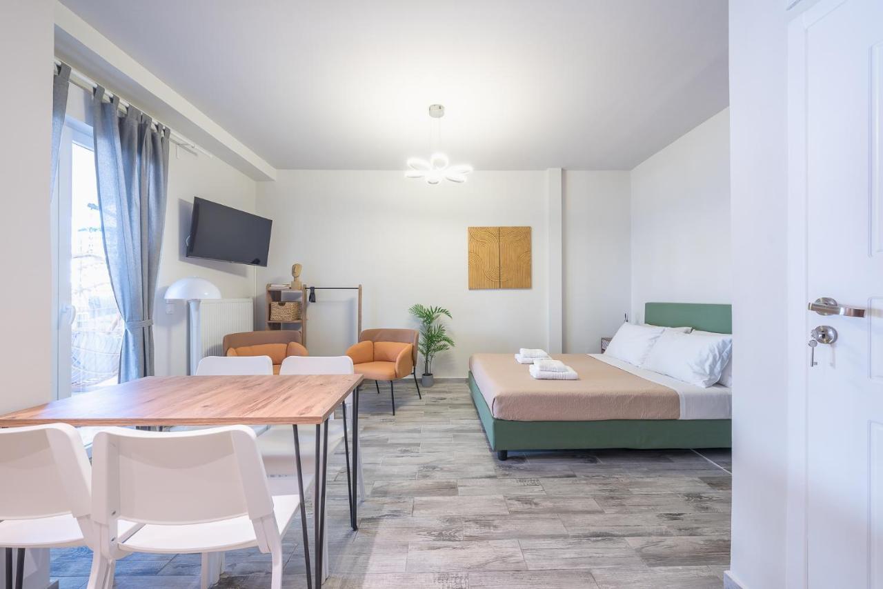 Apartament Sunny With Starlight Balcony Ateny